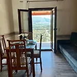 Jimmy's Lefkada, Katochori Lägenhet