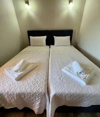 Jimmy's Lefkada, Katochori Apartman *
